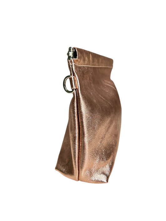 Pochette in pelle laminato oro rosa