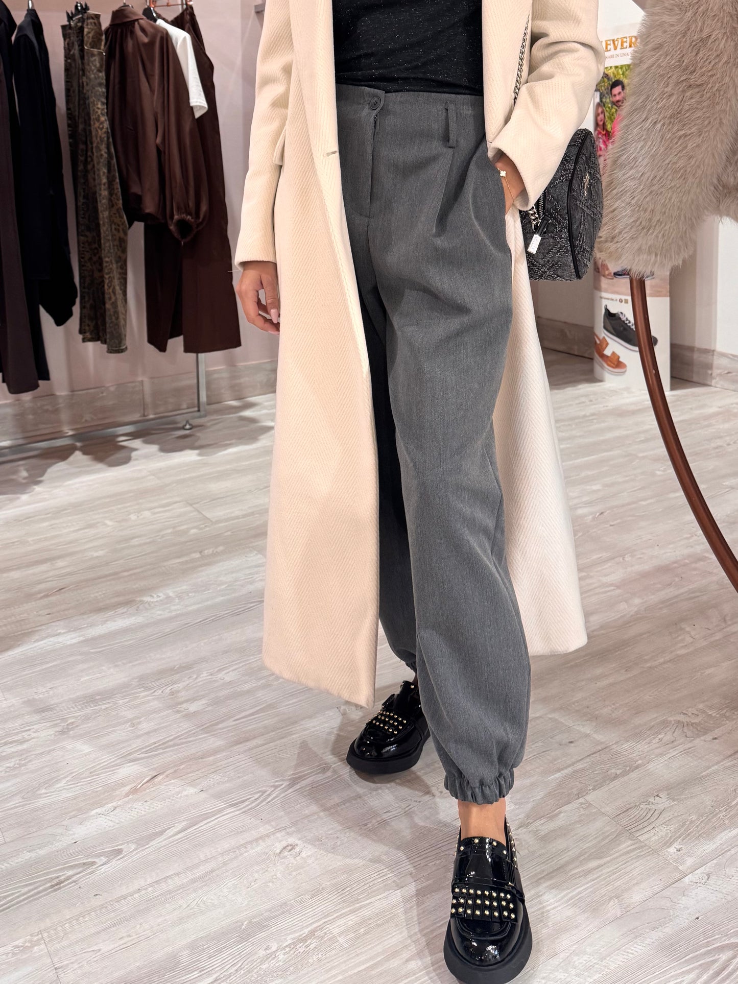 Jogger in tessuto vita alta