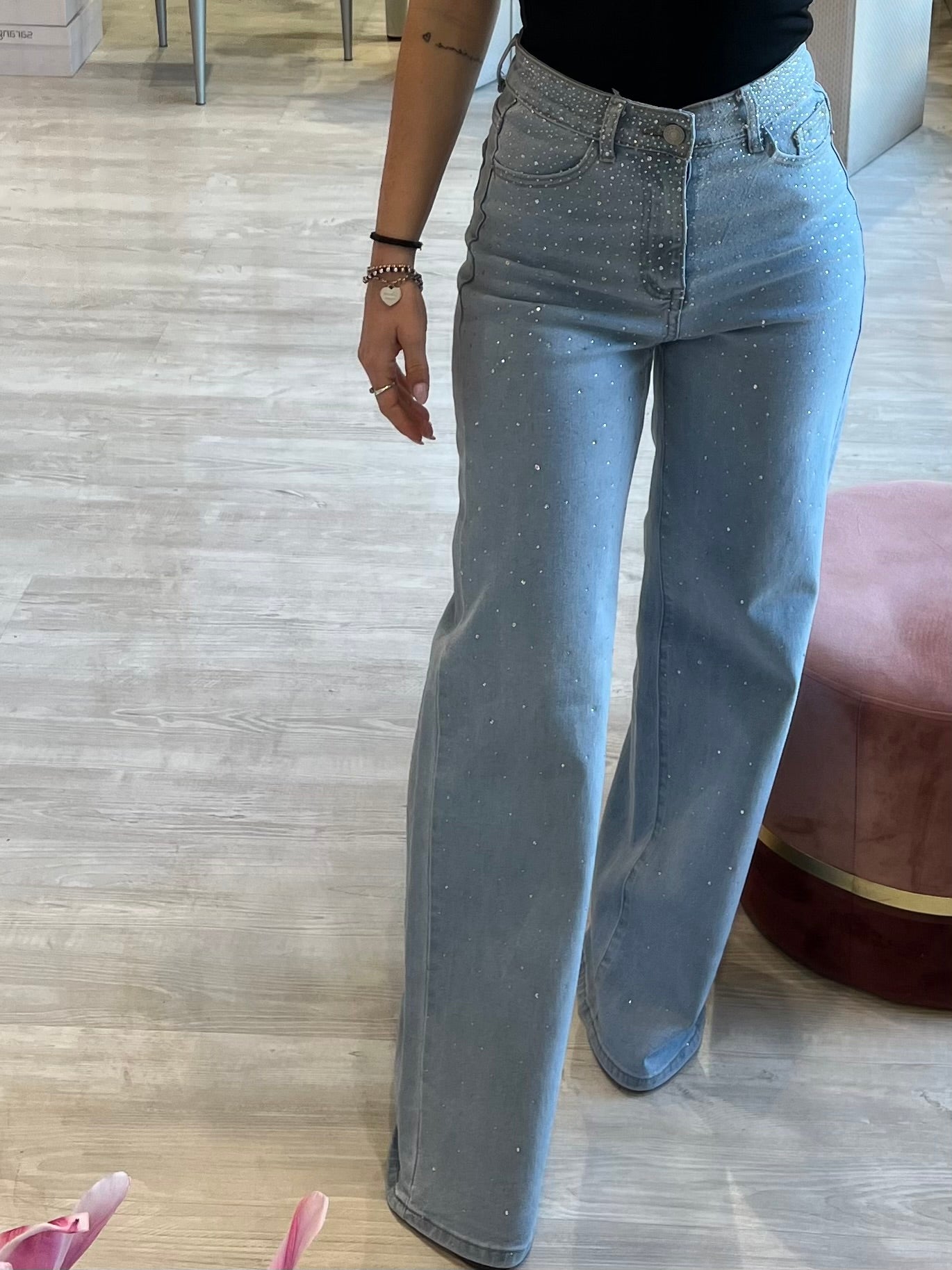 Jeans gamba dritta con strass