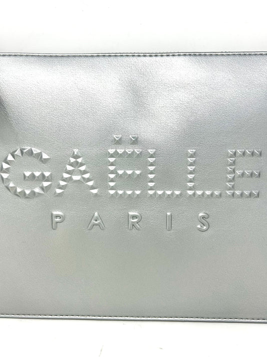 Reg pochette con logo embossed- GAACW02137