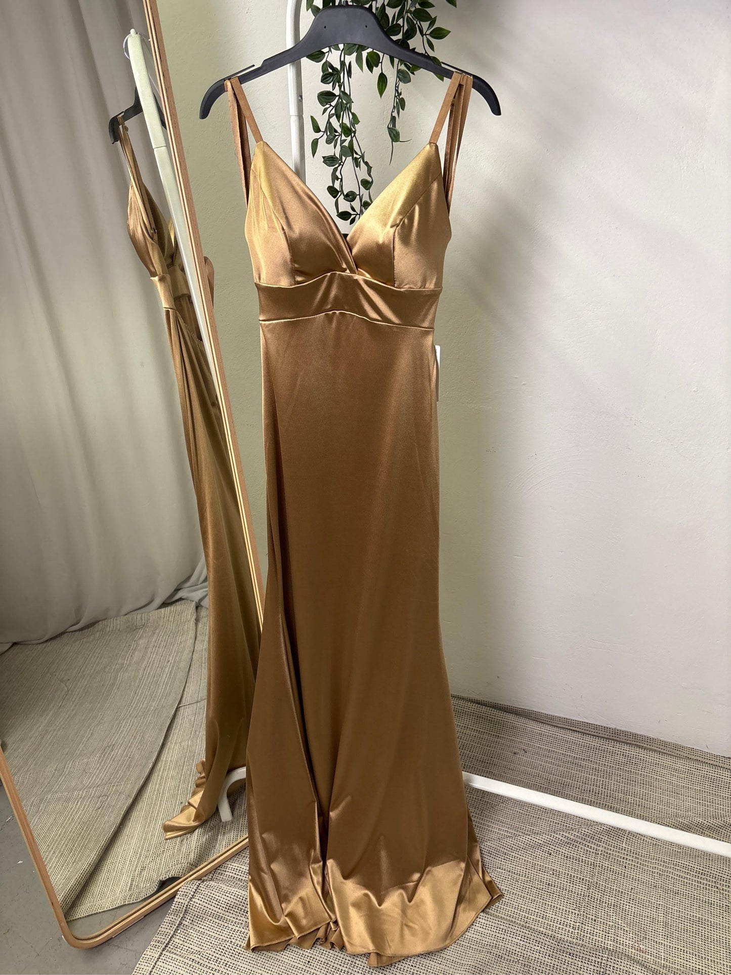 Abito elegante da cerimonia camel-2239V