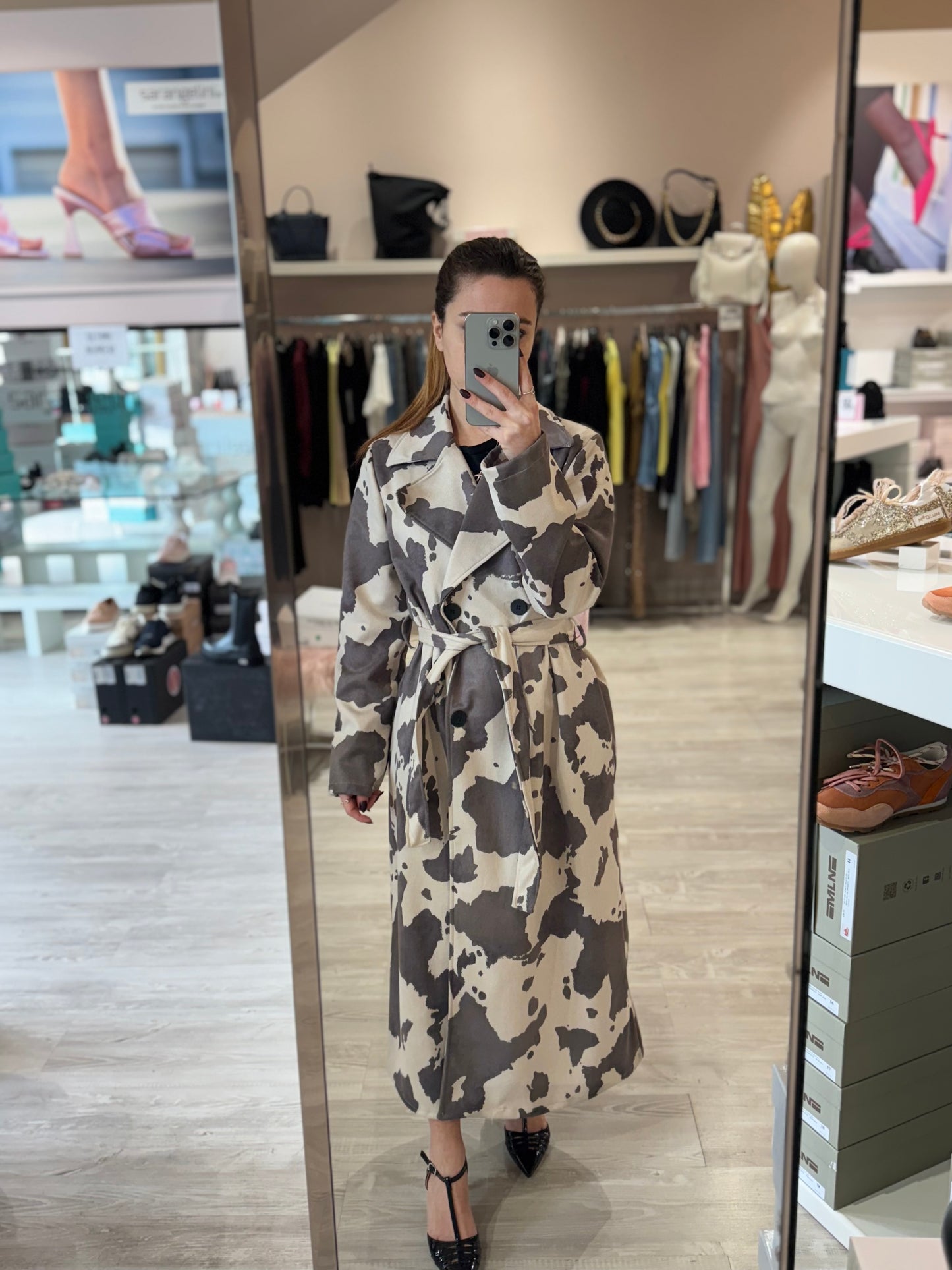 Trench con cinta stampa animalier