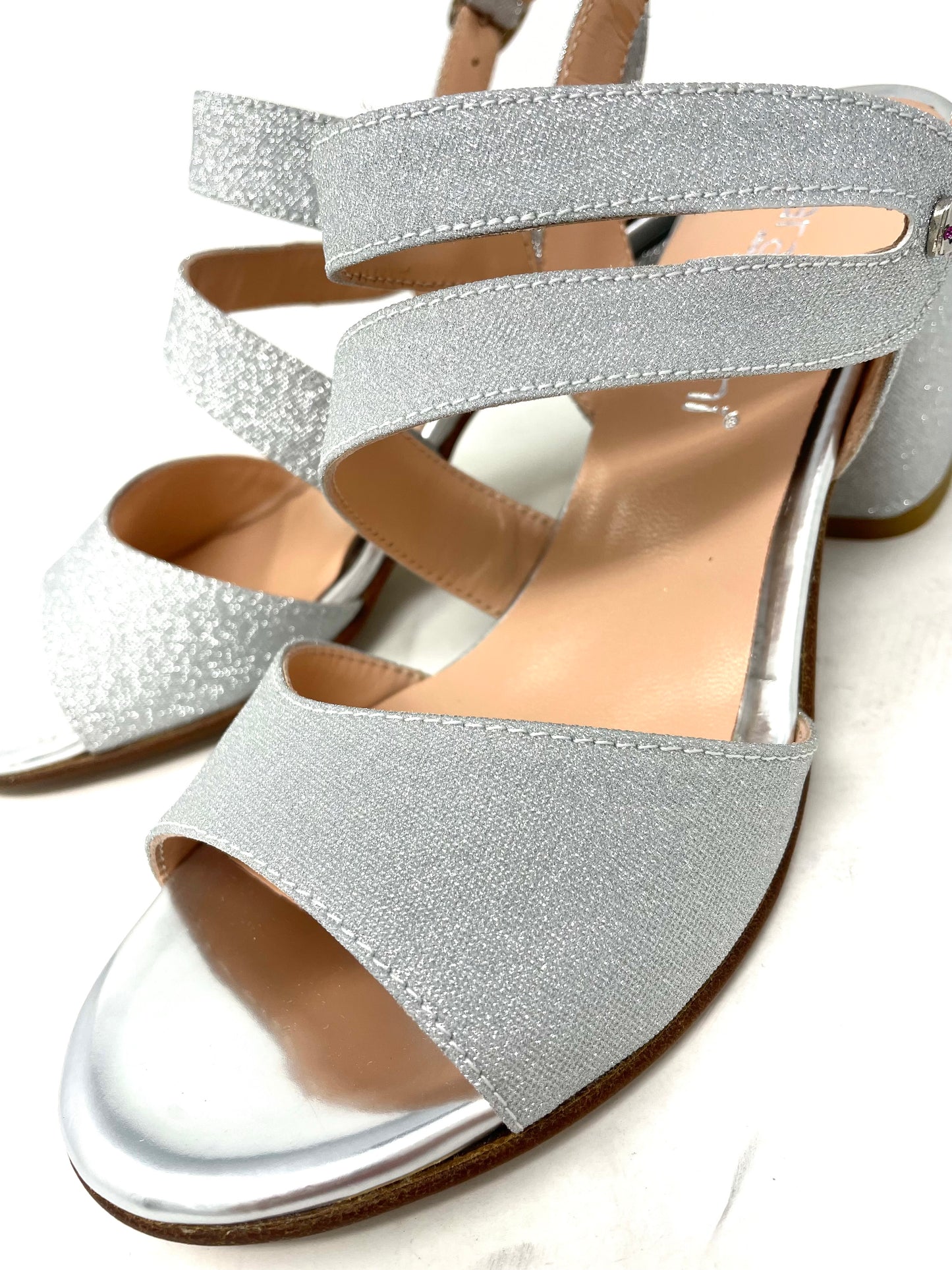 Sandalo con tacco argento glitter -E24121