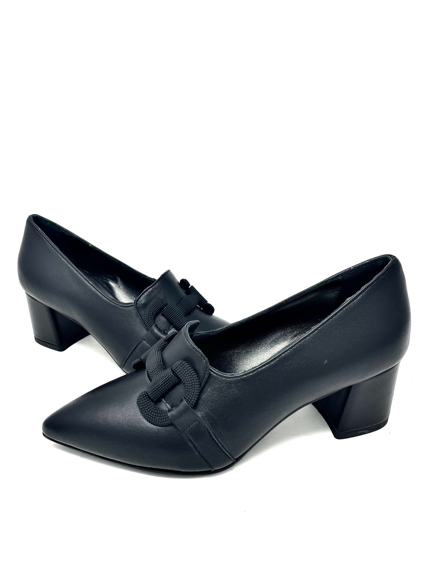 Mocassino con tacco e accessorio - I23411