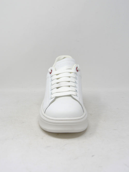 Sneaker in pelle bianca con tallonetta borgogna -W01450