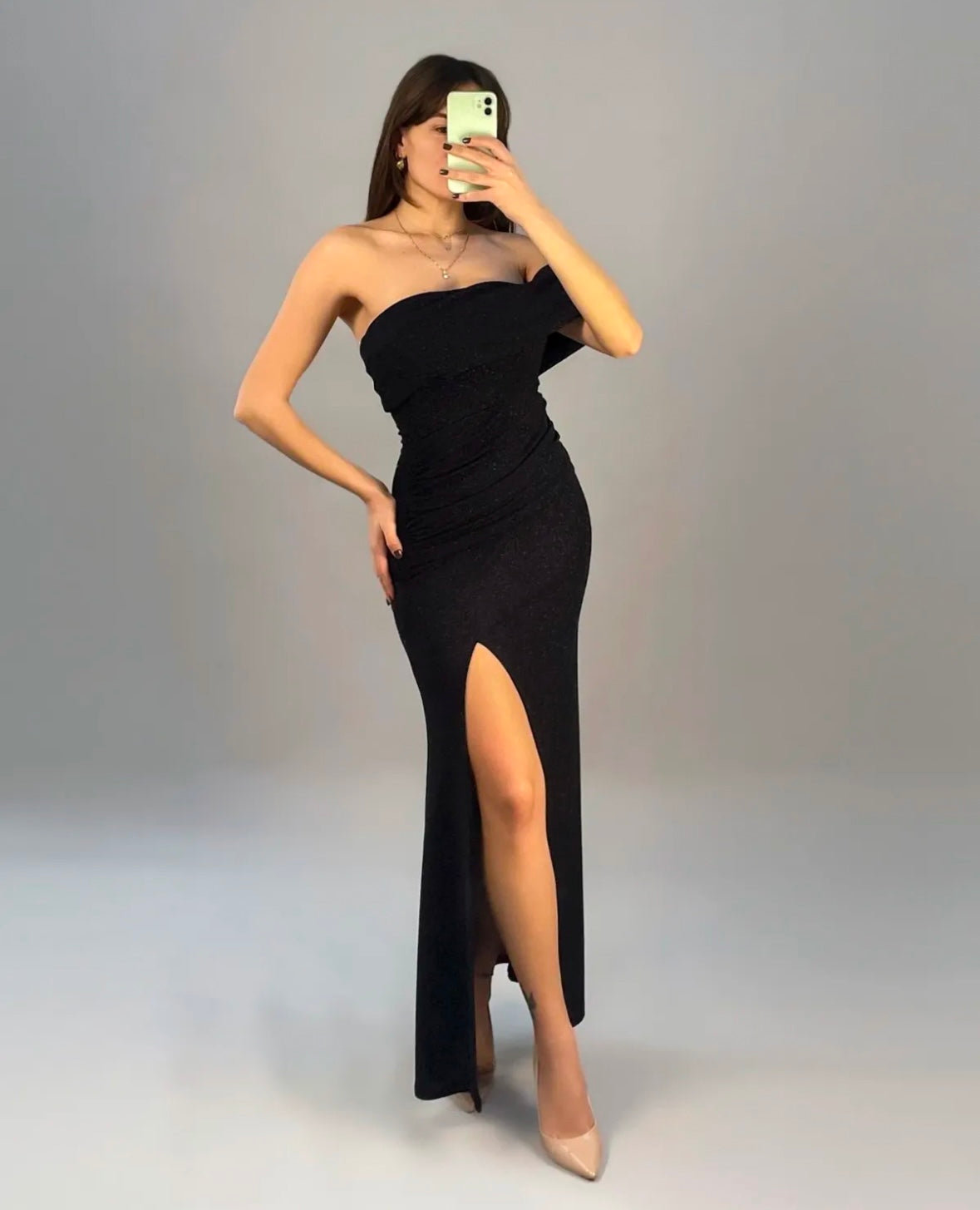 Abito elegante nero in lurex asimmetrico