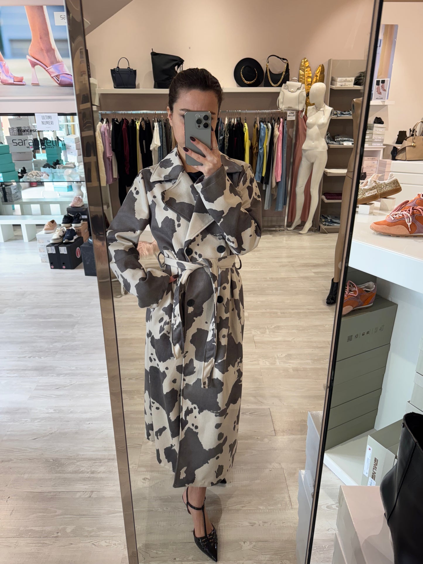 Trench con cinta stampa animalier