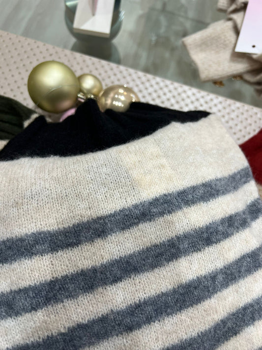 Maglioncino a righe collo alto bicolor M92112