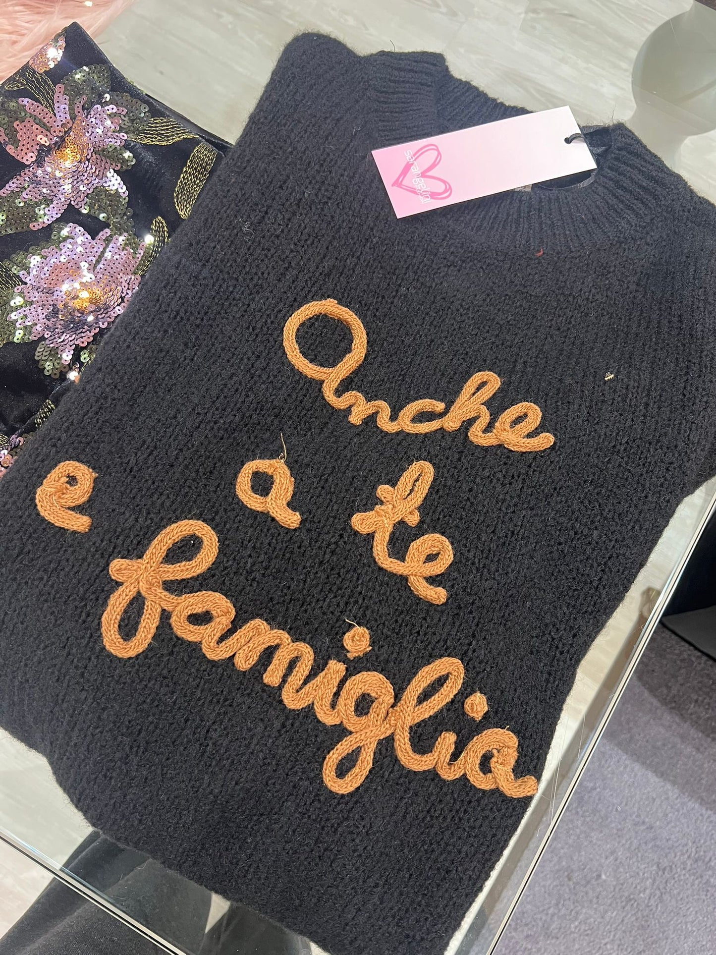 Maglione "Anche a te e famiglia"