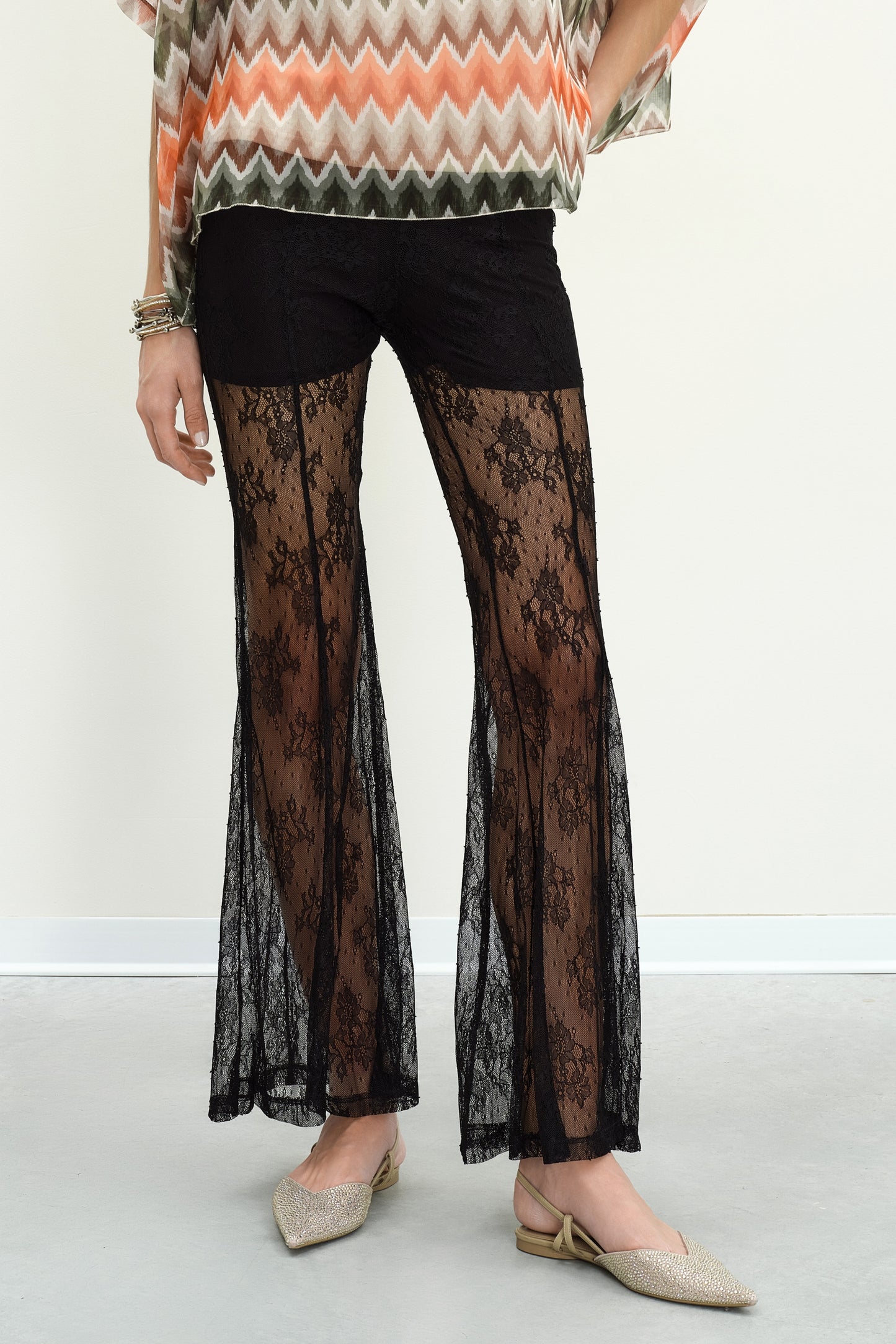 Pantaloni in pizzo nero vita alta -L7664