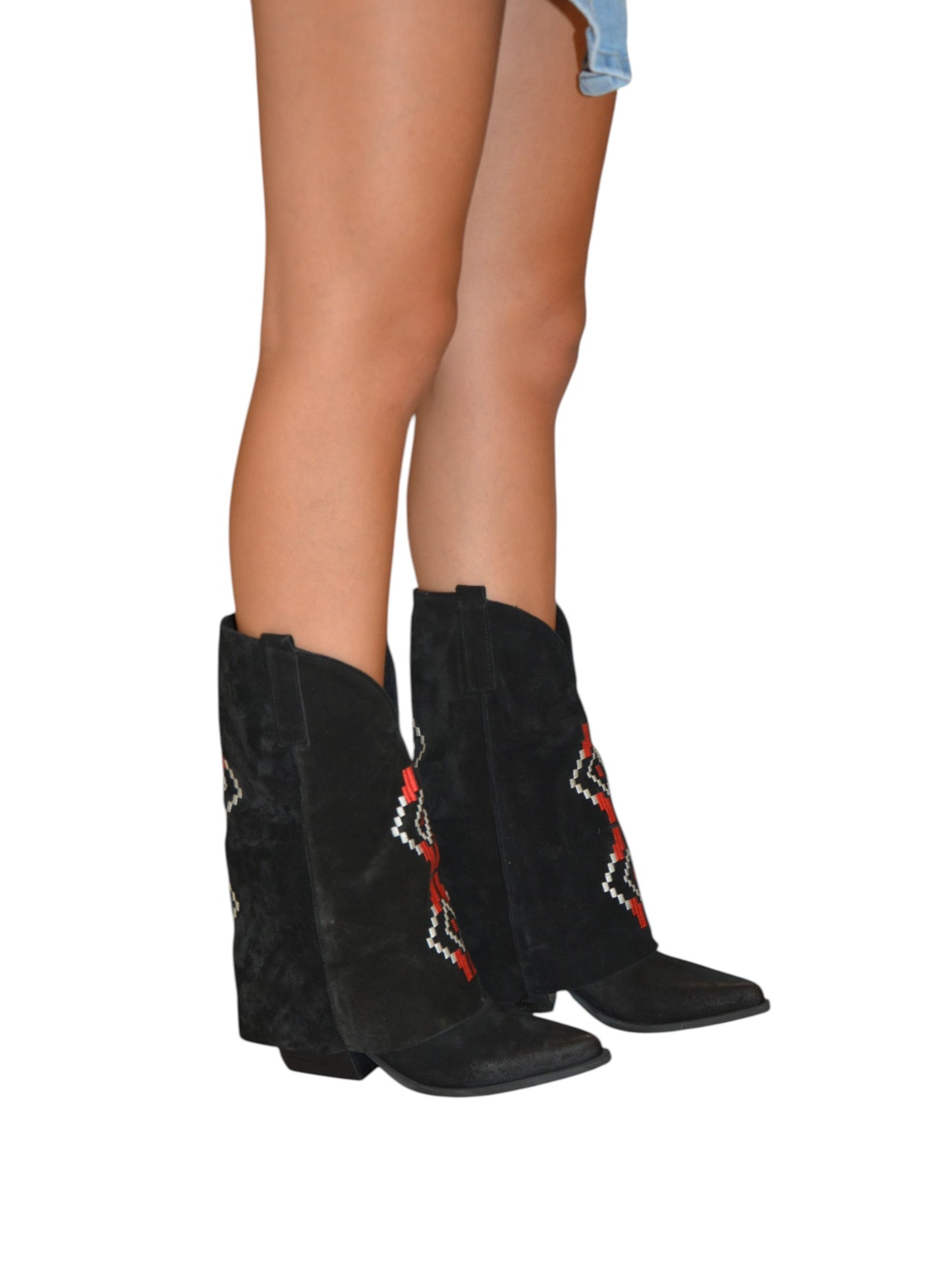 Texani con risvolto e ricamo nero -VMD025