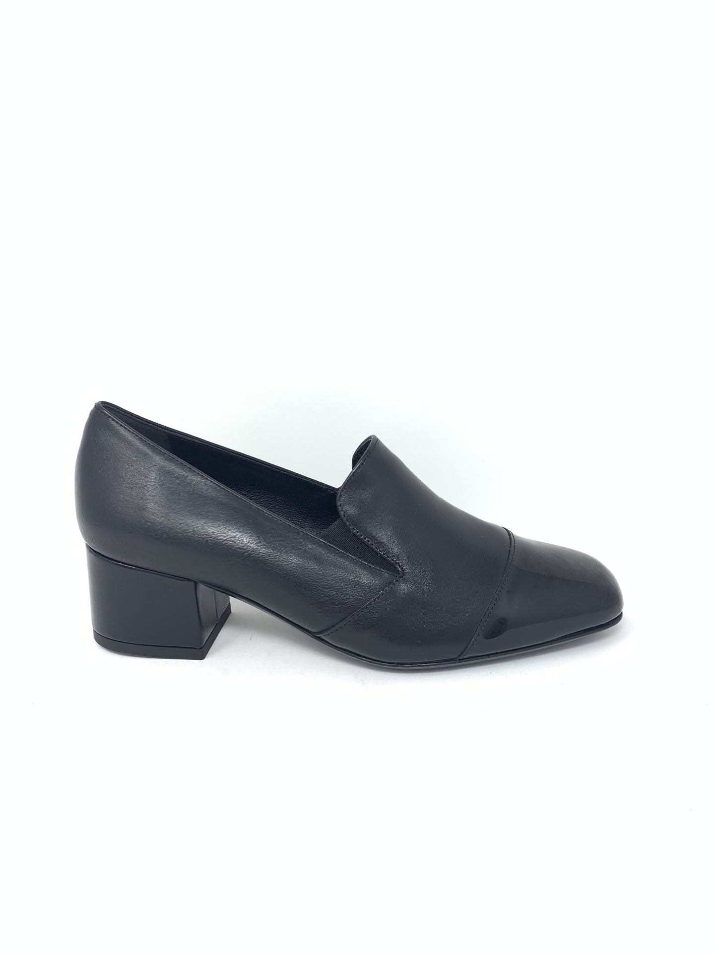 Scarpa in pelle inserti vernice nero