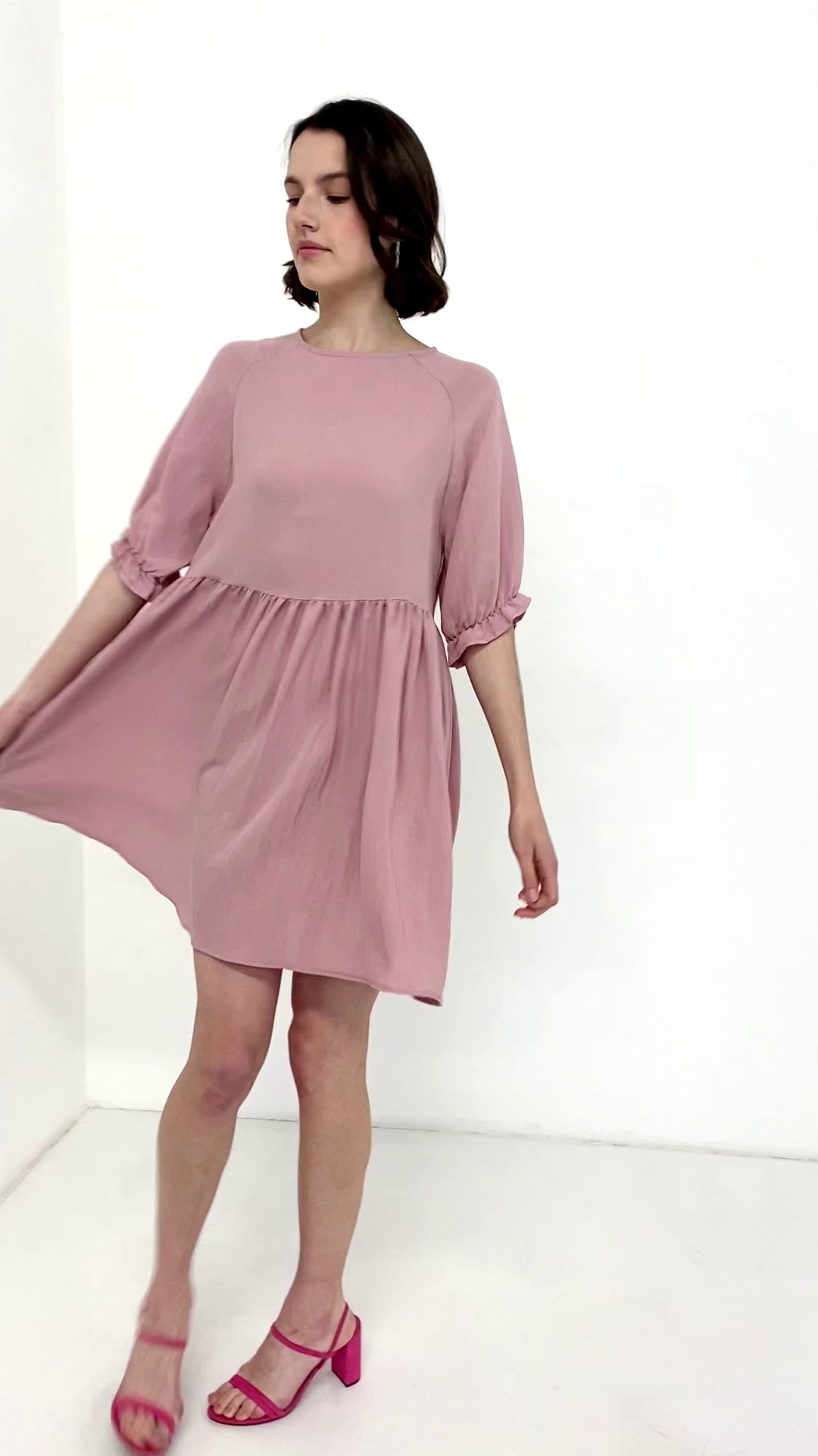 Mini abito linea over cipria