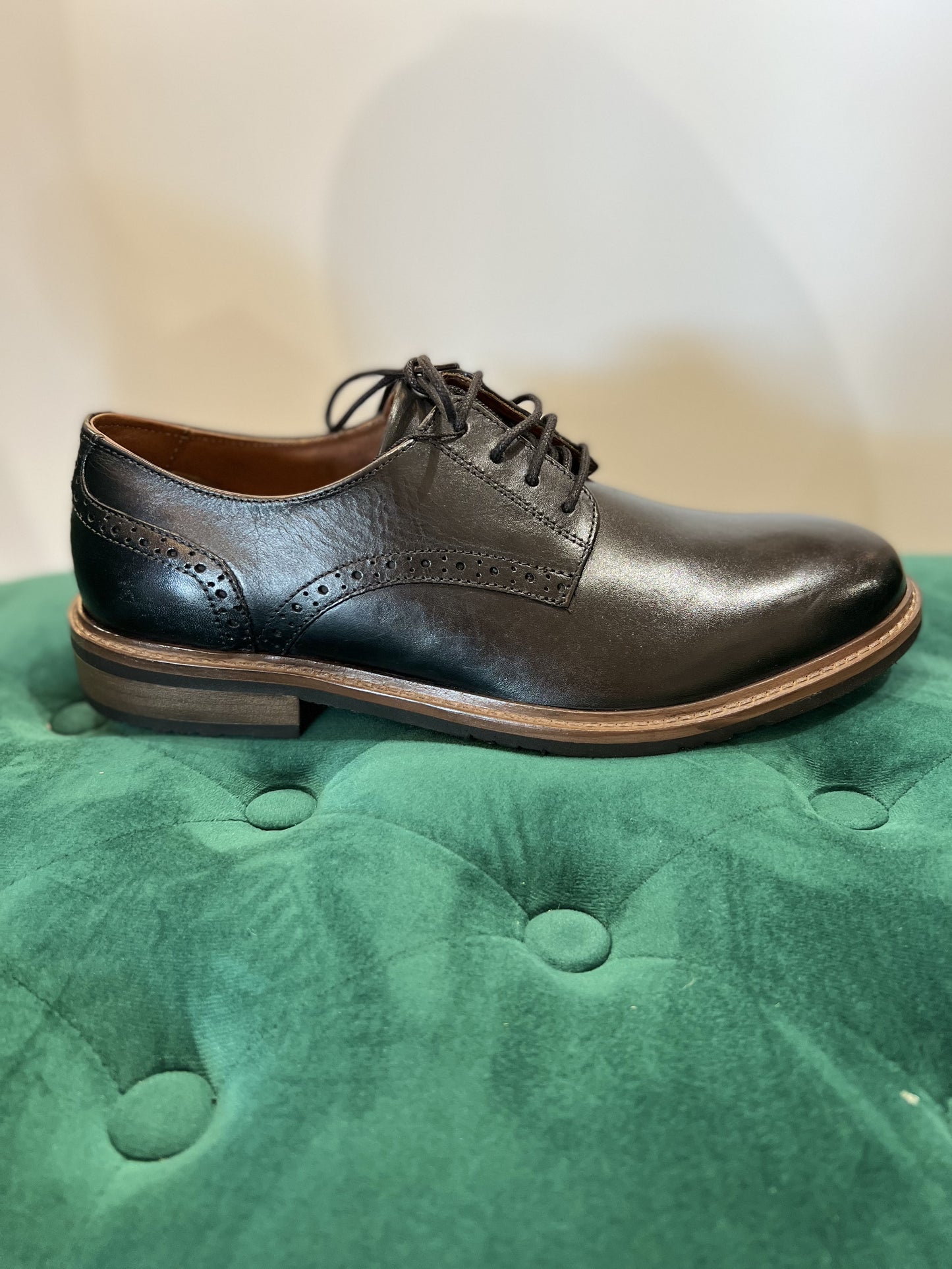 Derby in pelle nero