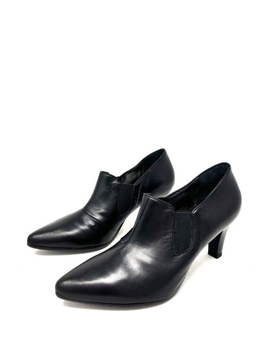 Scarpa accollata pelle nero elastici laterali -22635NE