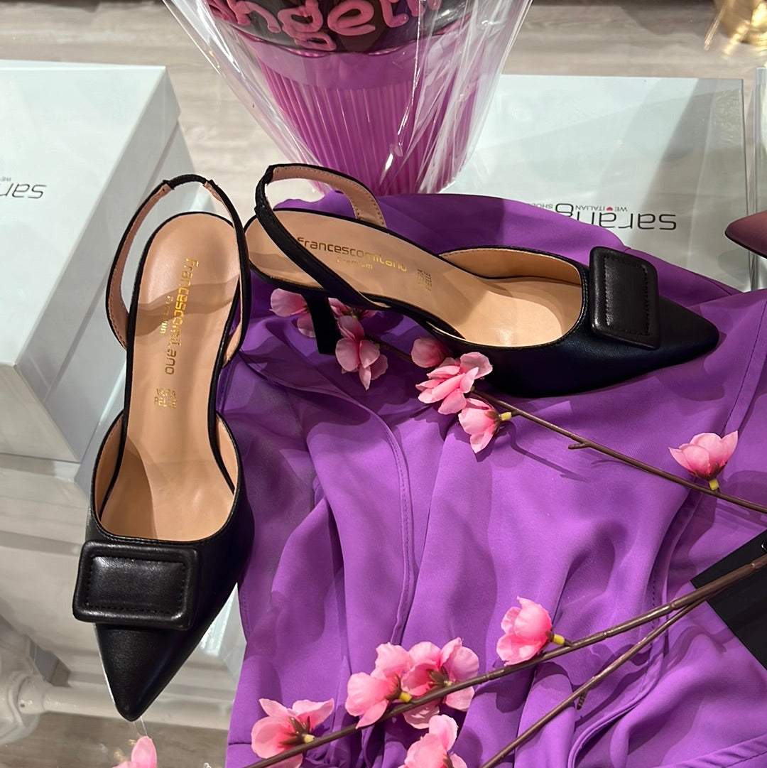 Slingback in pelle nero con accessorio -A0802AN