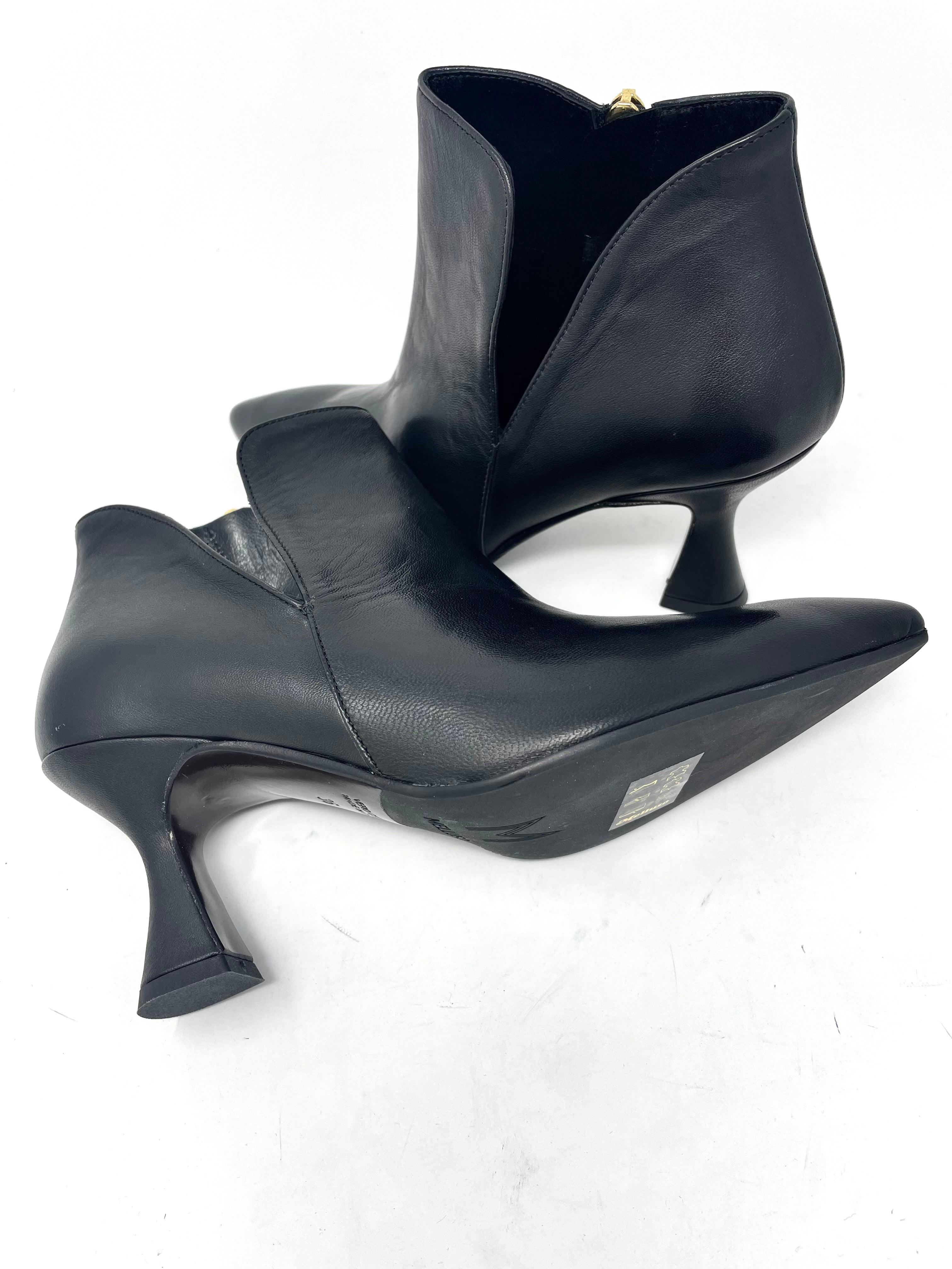 Tronchetto asimmetrico scollo laterale nero -Z968D