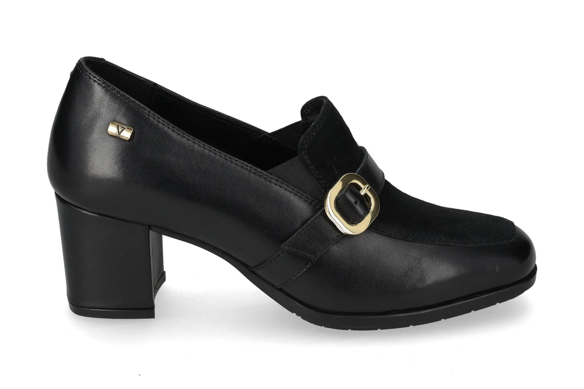 Mocassino con tacco e fibbia V_36563T