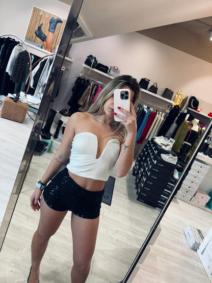 Top bianco scollo a cuore