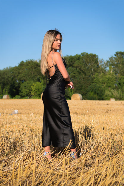 Abito in raso nero spalline strass -A38707