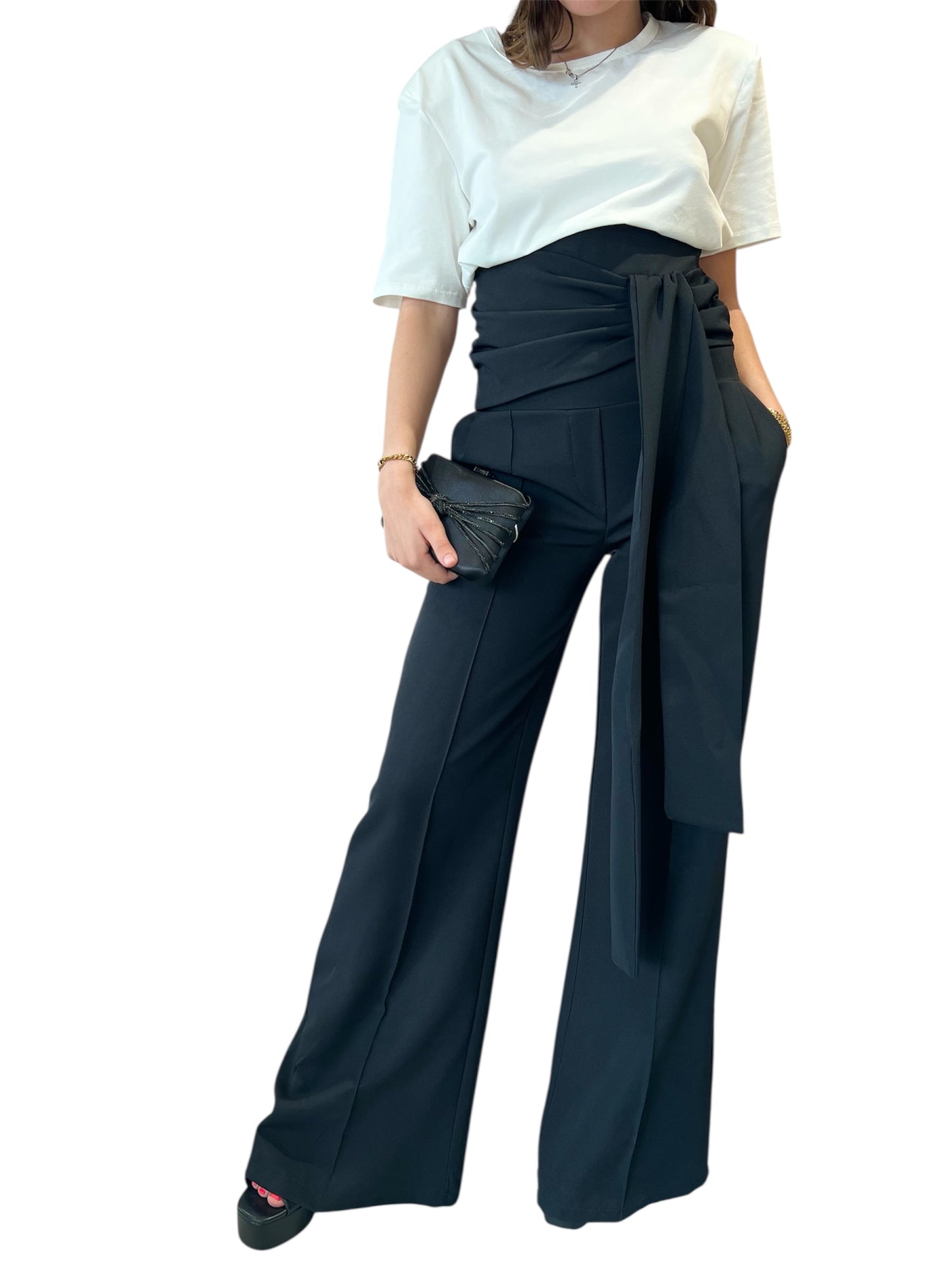 Pantalone nero con fiocco -