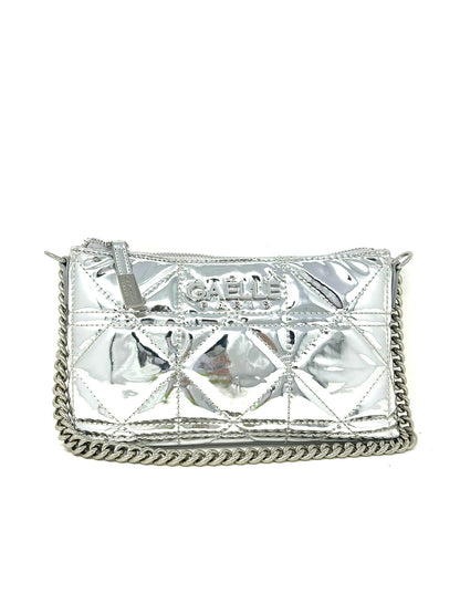 Mini pochette con matelassè e logo in metallo- GAACW02158