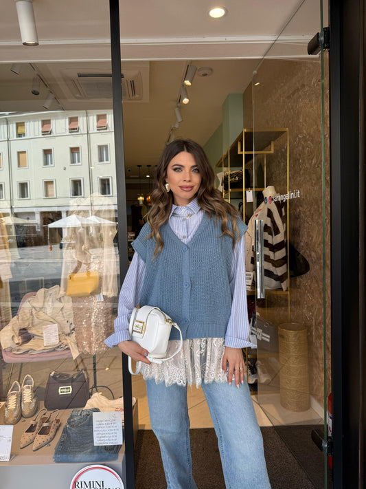 Camicia a righe con fondo in pizzo