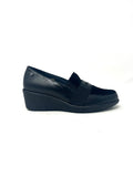Mocassino su zeppa pelle nero inserti camoscio -F51A2N