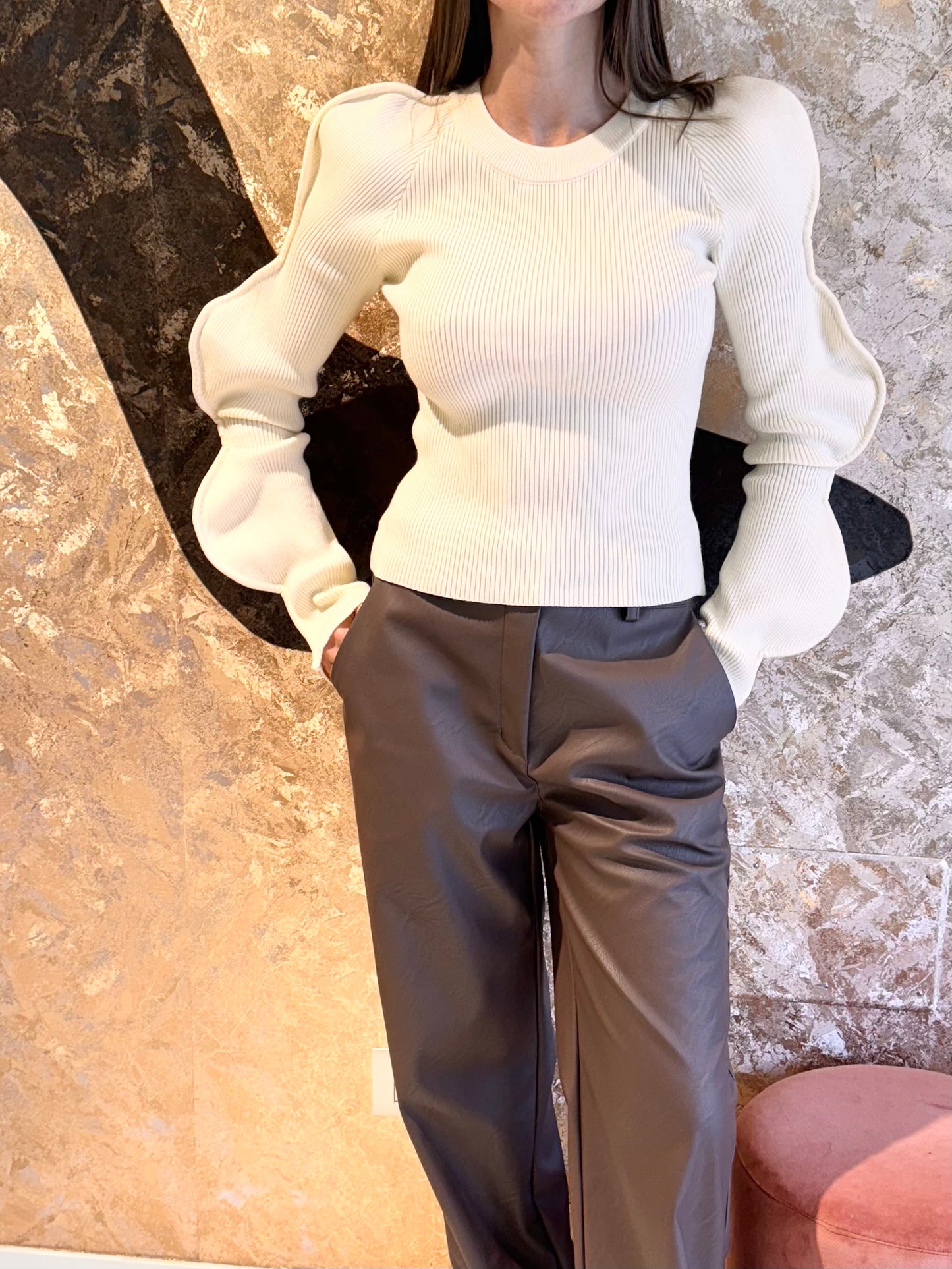 Maglia maniche ondulate panna