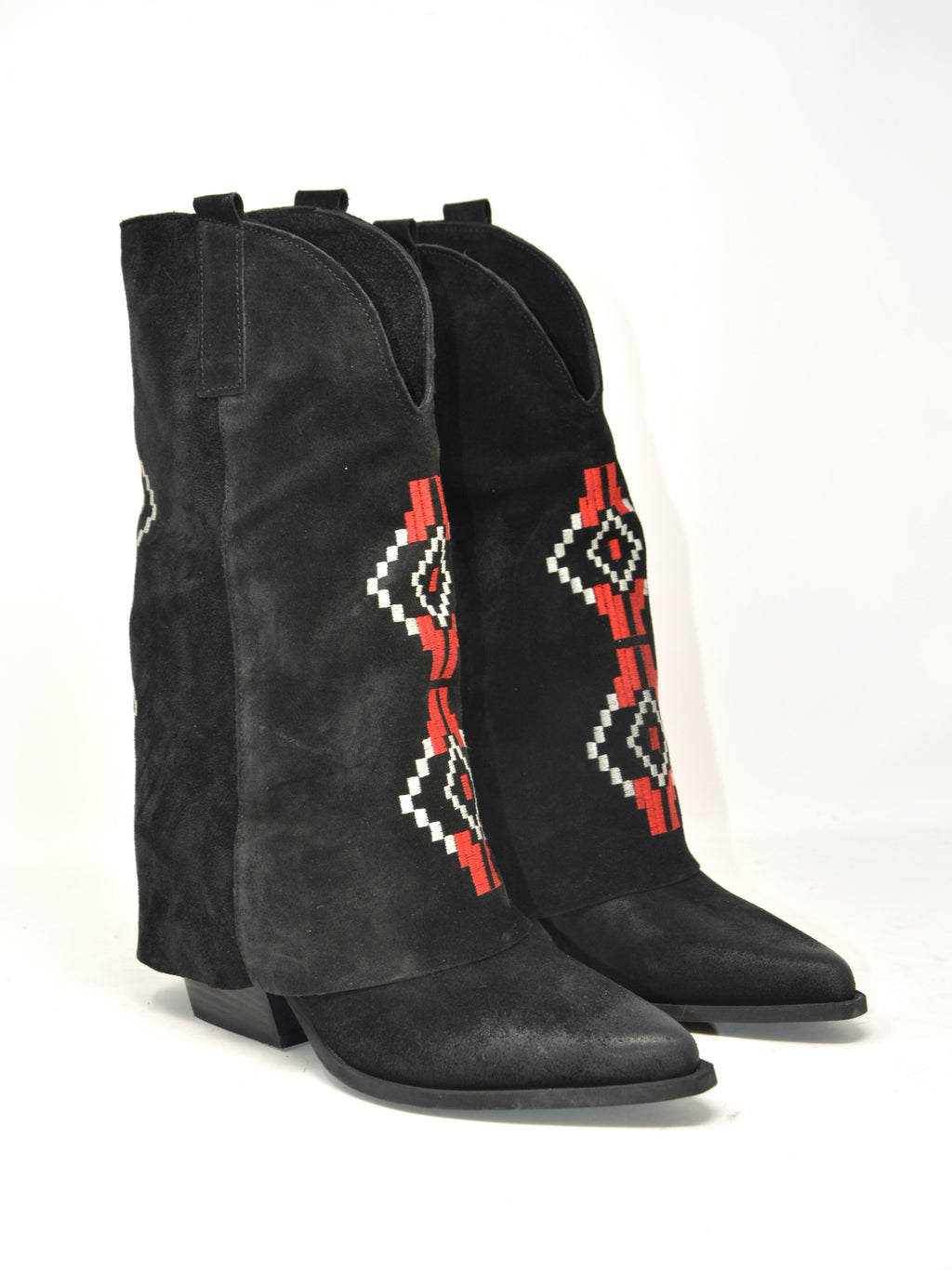 Texani con risvolto e ricamo nero -VMD025