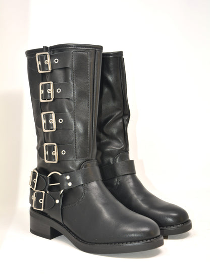 Stivale nero con fibbie -2Y380