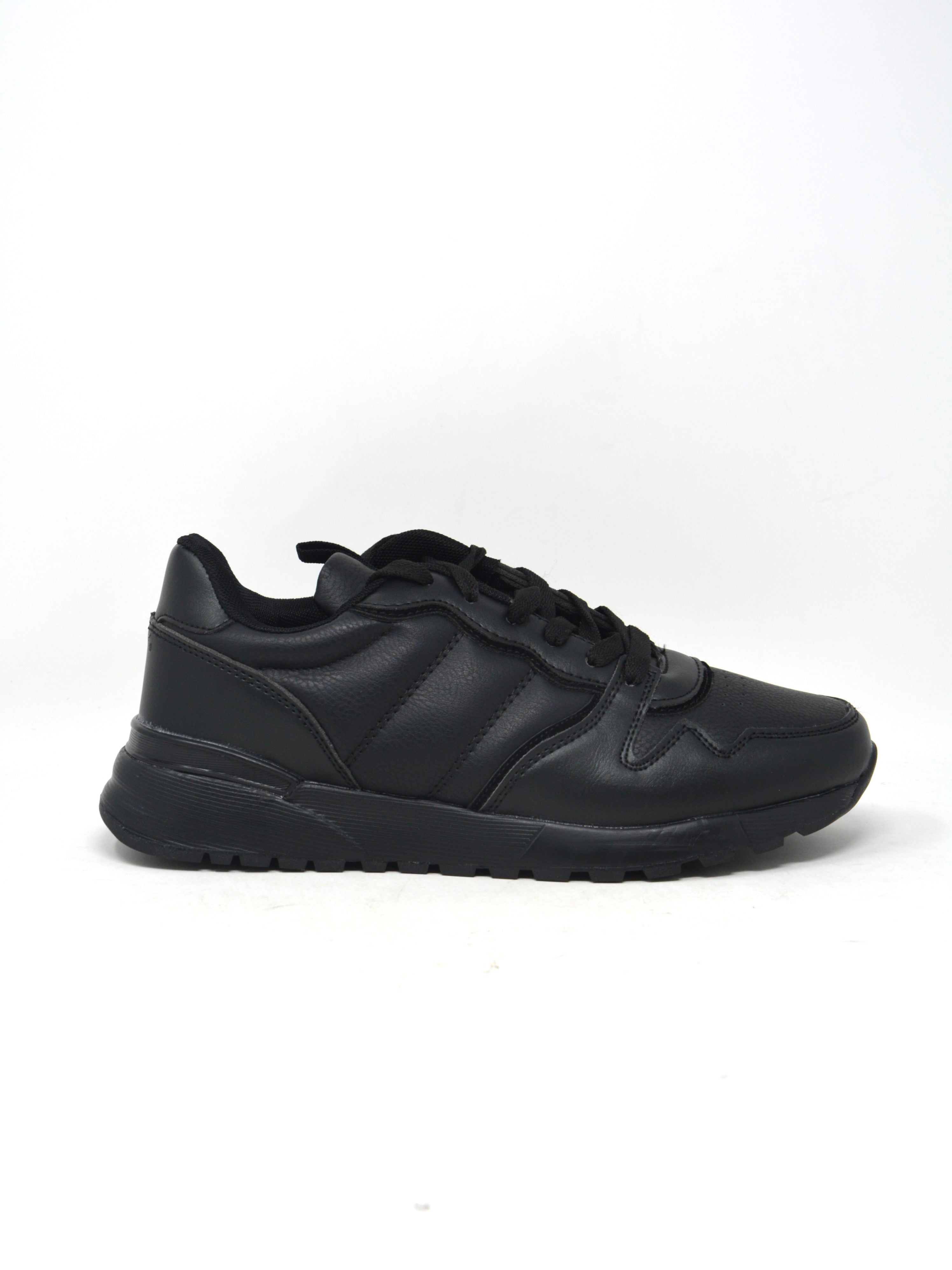 Sneaker in ecopelle nera - 957