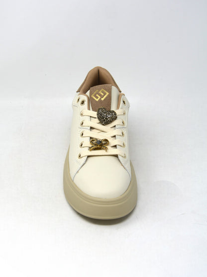 Sneaker fondo alto con accessori -GB971