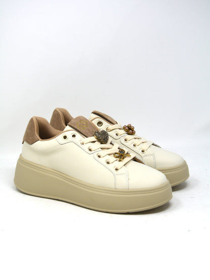 Sneaker fondo alto con accessori -GB971