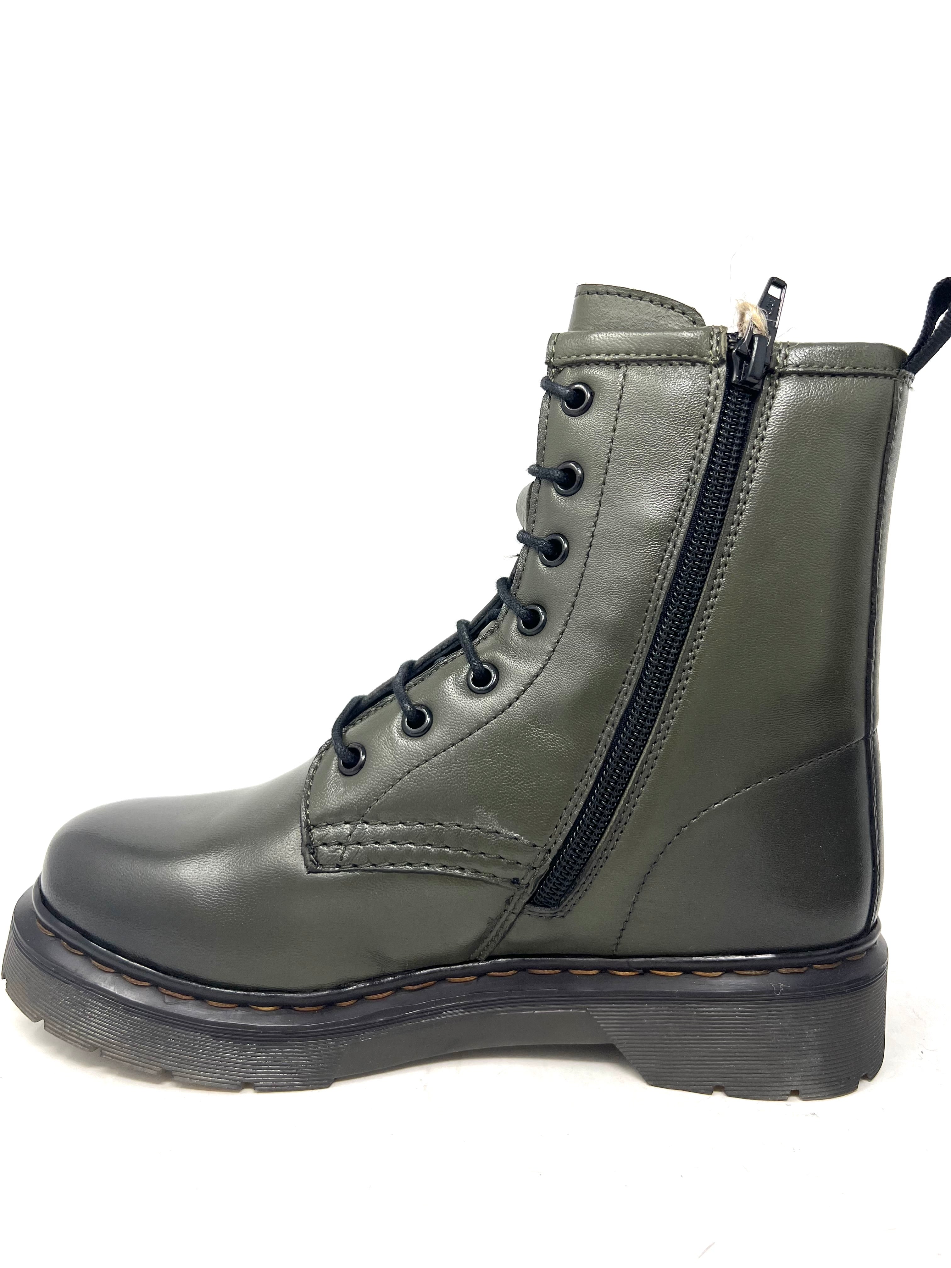 Anfibio in pelle verde militare -D0C04K
