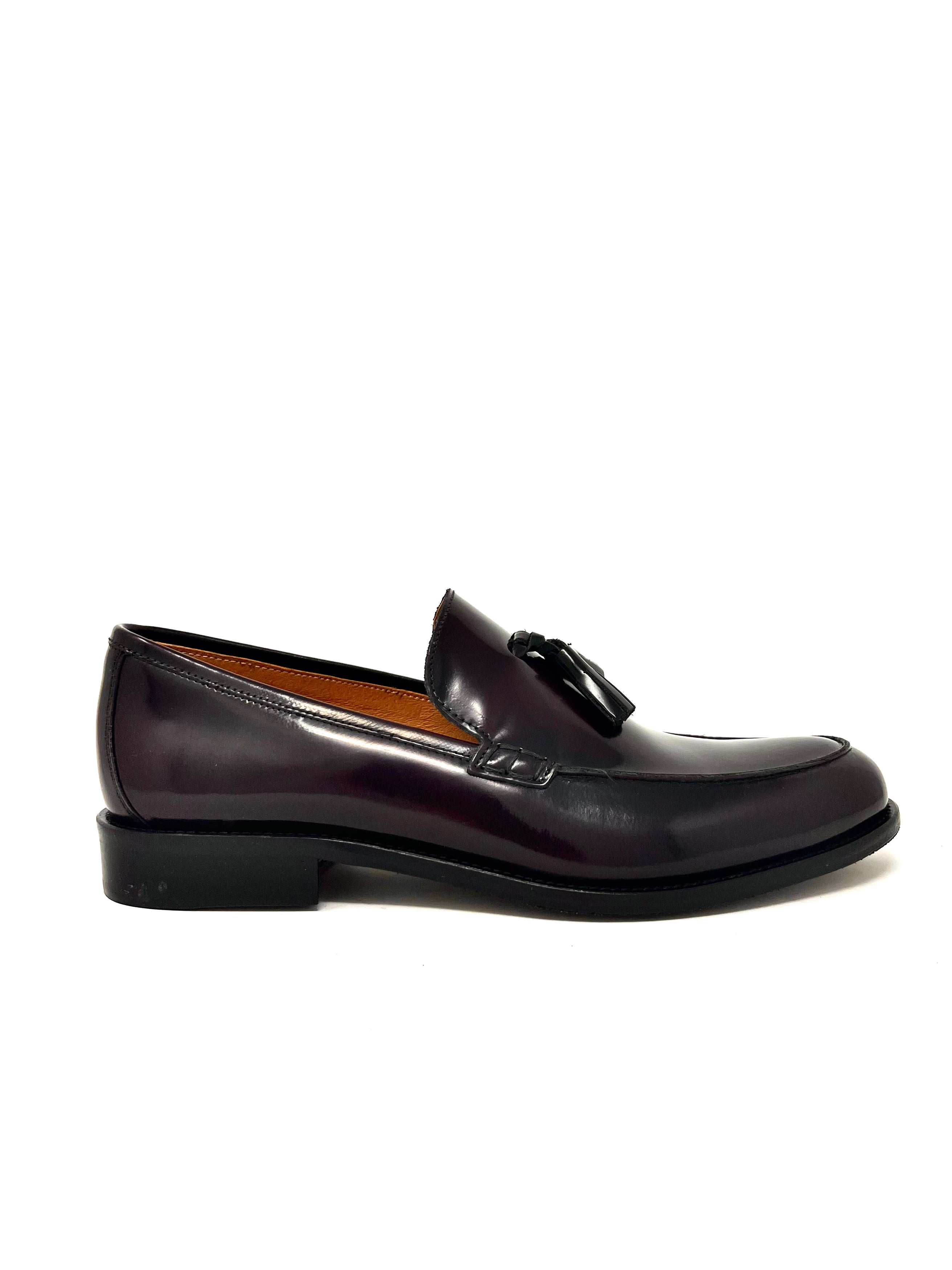 Mocassino con nappe abrasivato bordeaux -313BO