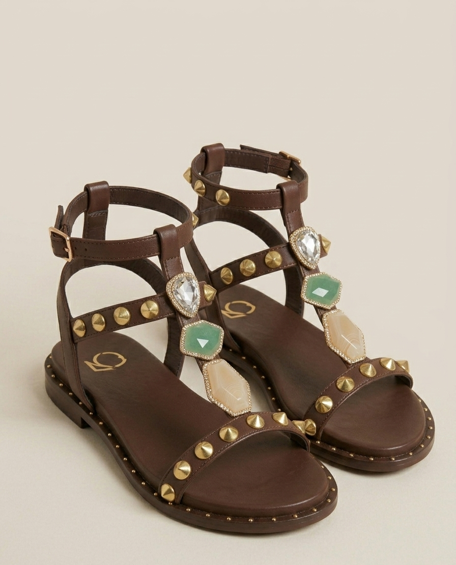 Sandalo basso con borchie e pietre V_GD470