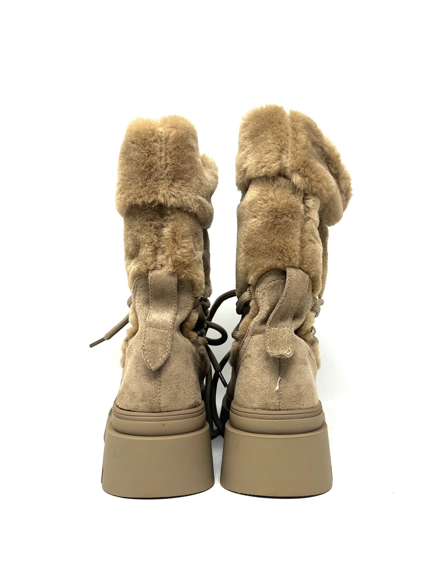 Scarponcino in ecopelliccia color cammello - A61C