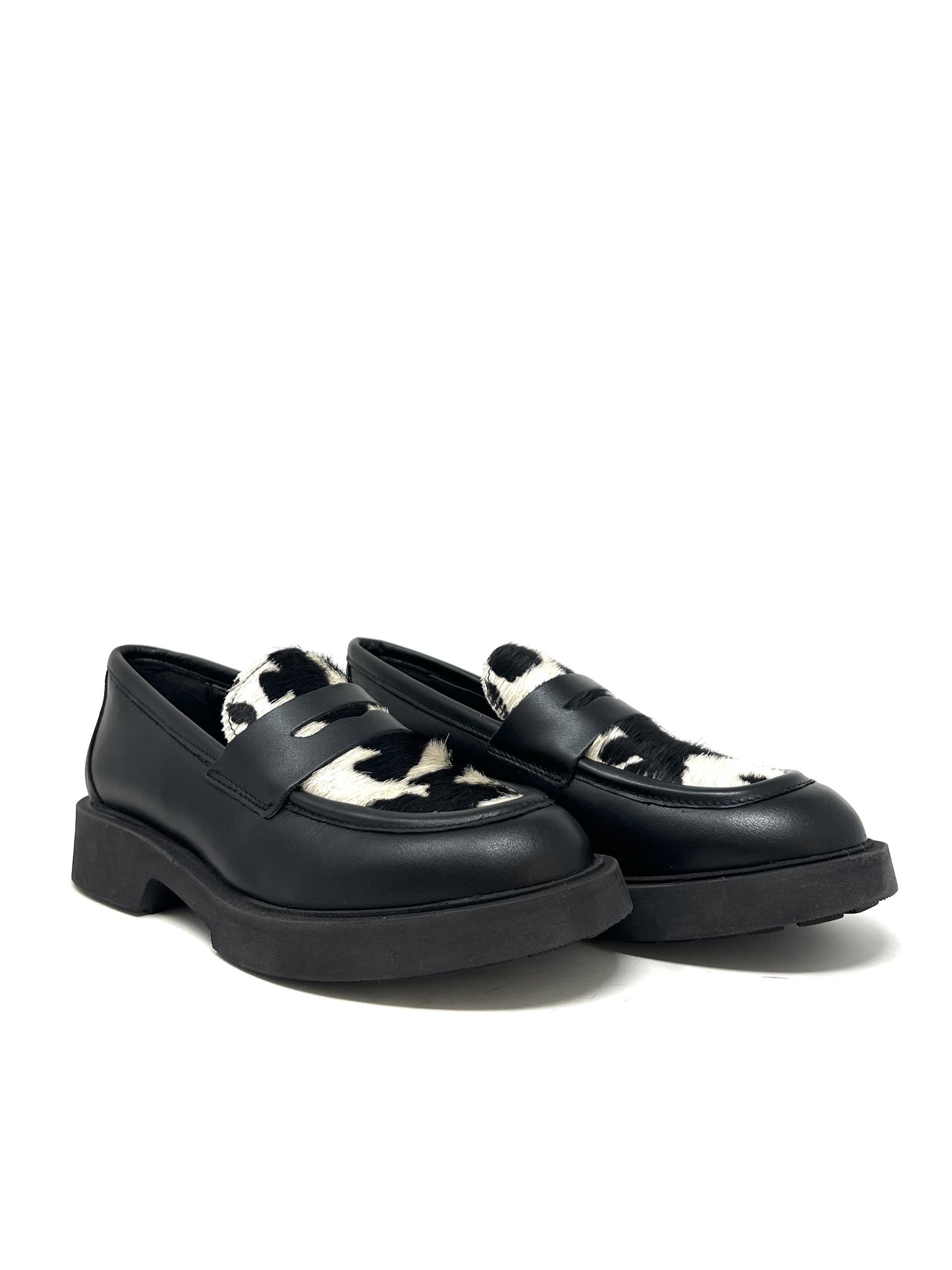 Mocassino in pelle nero inserti muccato - VMD003