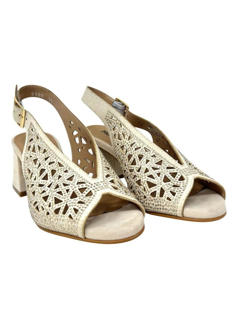 Sandalo con tacco quadrato in suede beige -N653M
