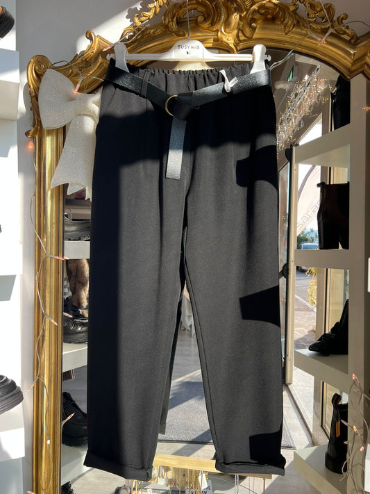 Pantalone in tessuto con cintura nero 22245S