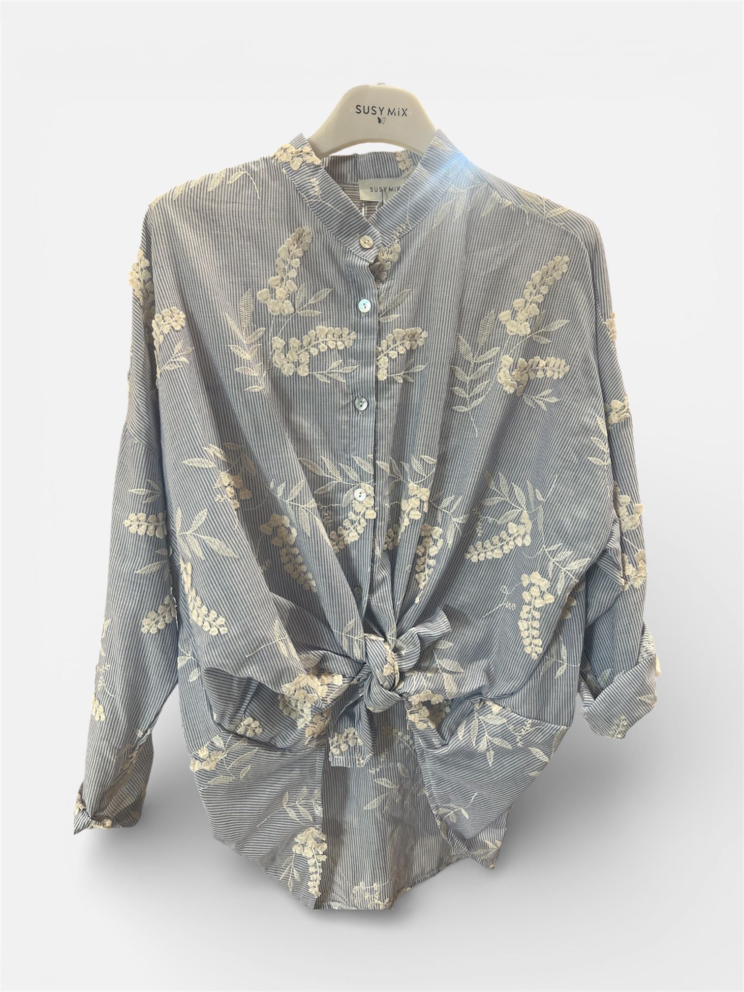 Camicia azzurra ricamata V_23235