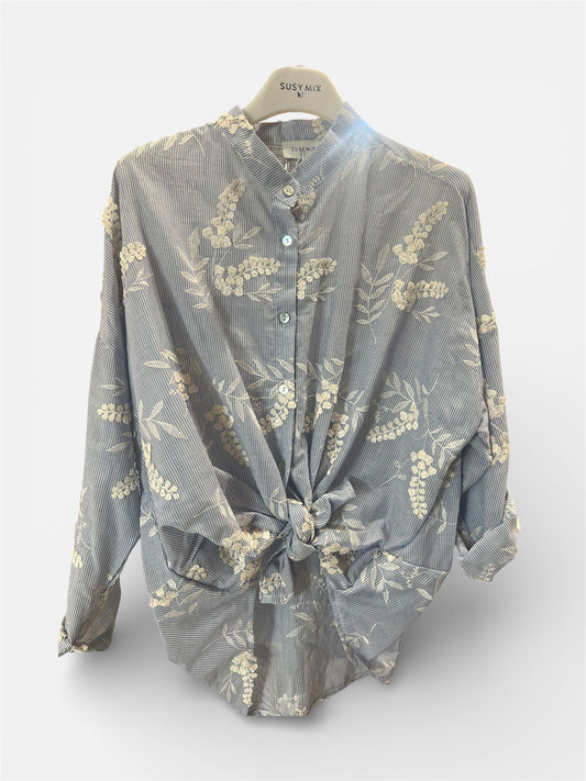 Camicia azzurra ricamata V_23235