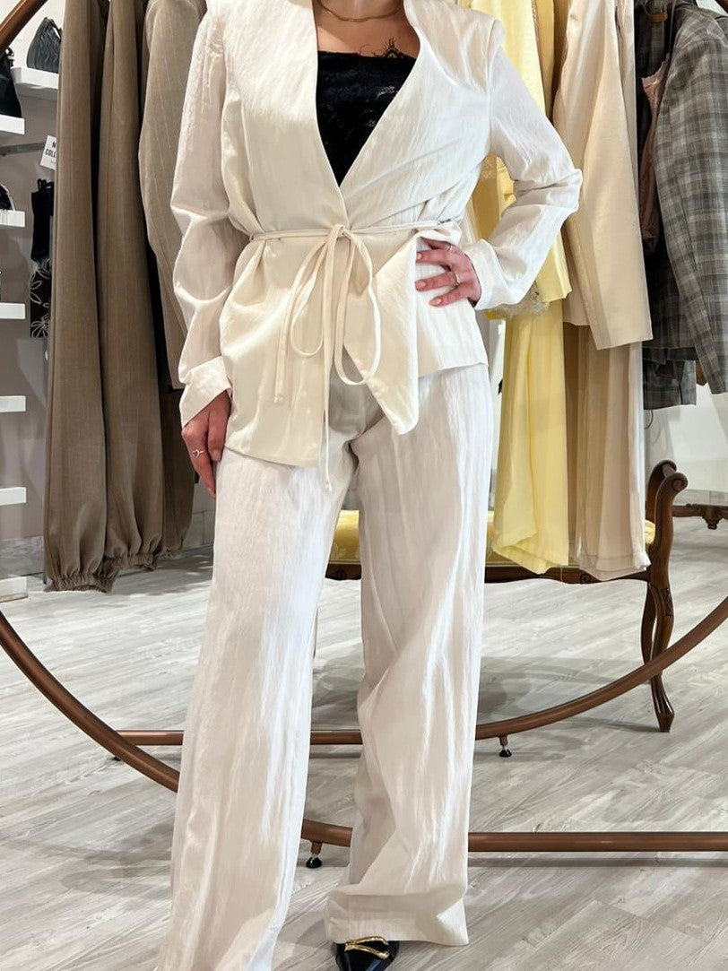 Completo panna con chiusura a portafoglio V_30325