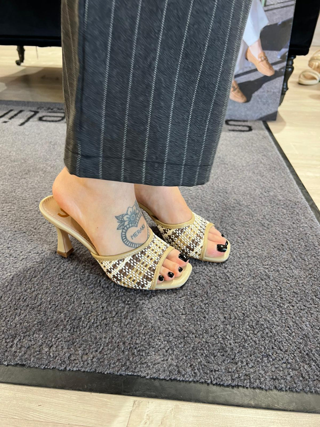 Ciabatta con tacco in raffia beige V_GP981B