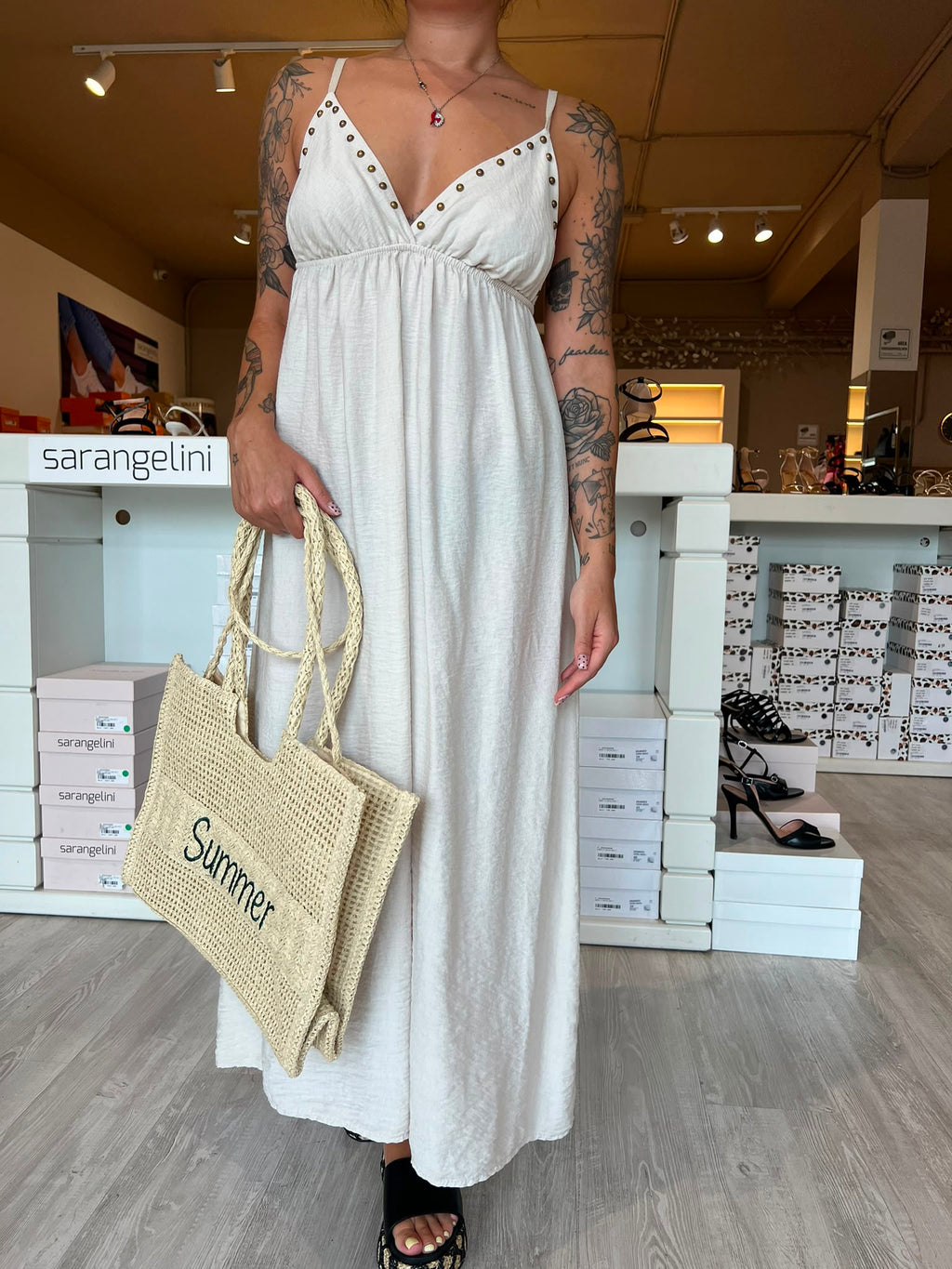 Abito beige con borchie V_ABI004B