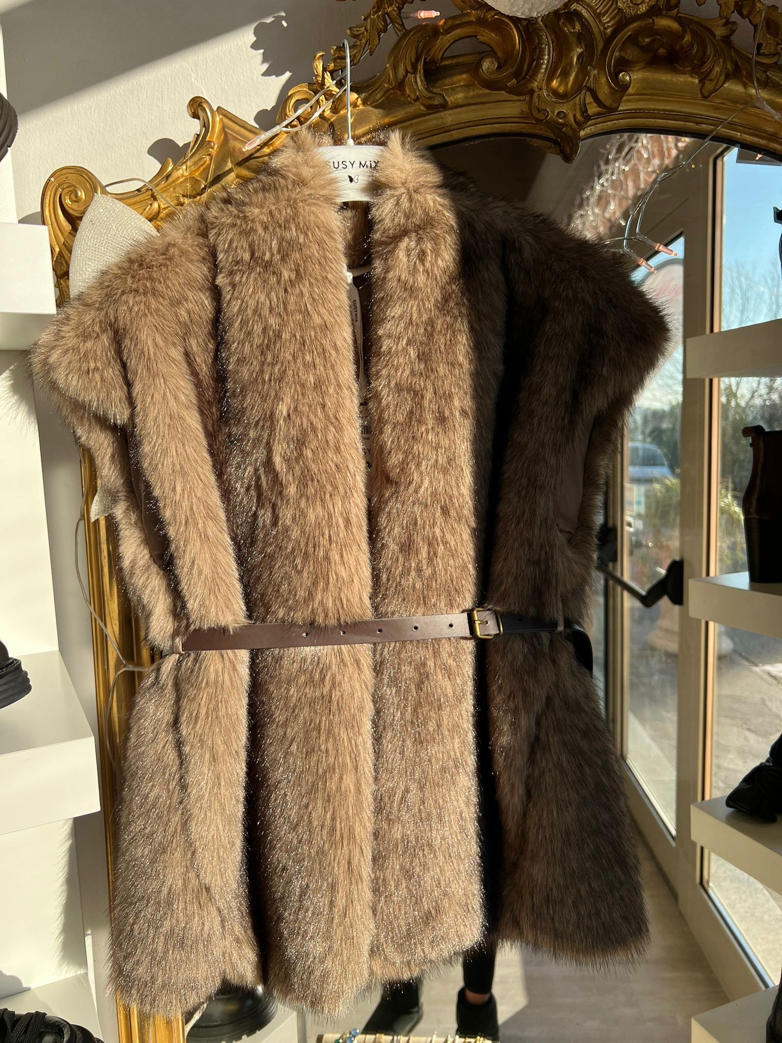 Eco-pelliccia smanicata marrone - 505017