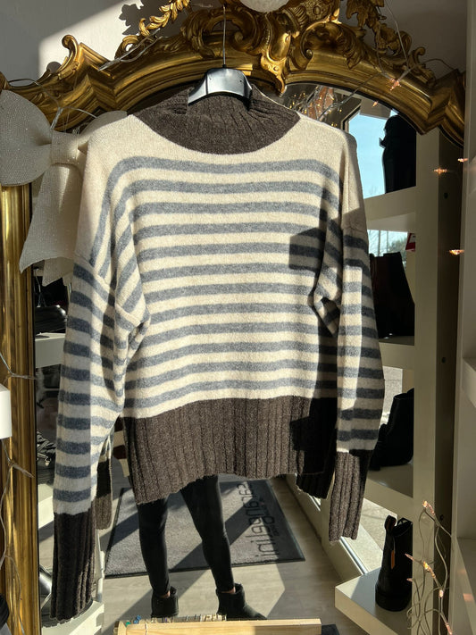 Maglioncino a righe collo alto bicolor M92112