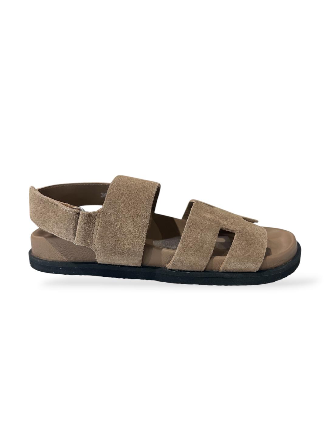 Sandalo fusbet camoscio taupe fascia ad H - V_F11061