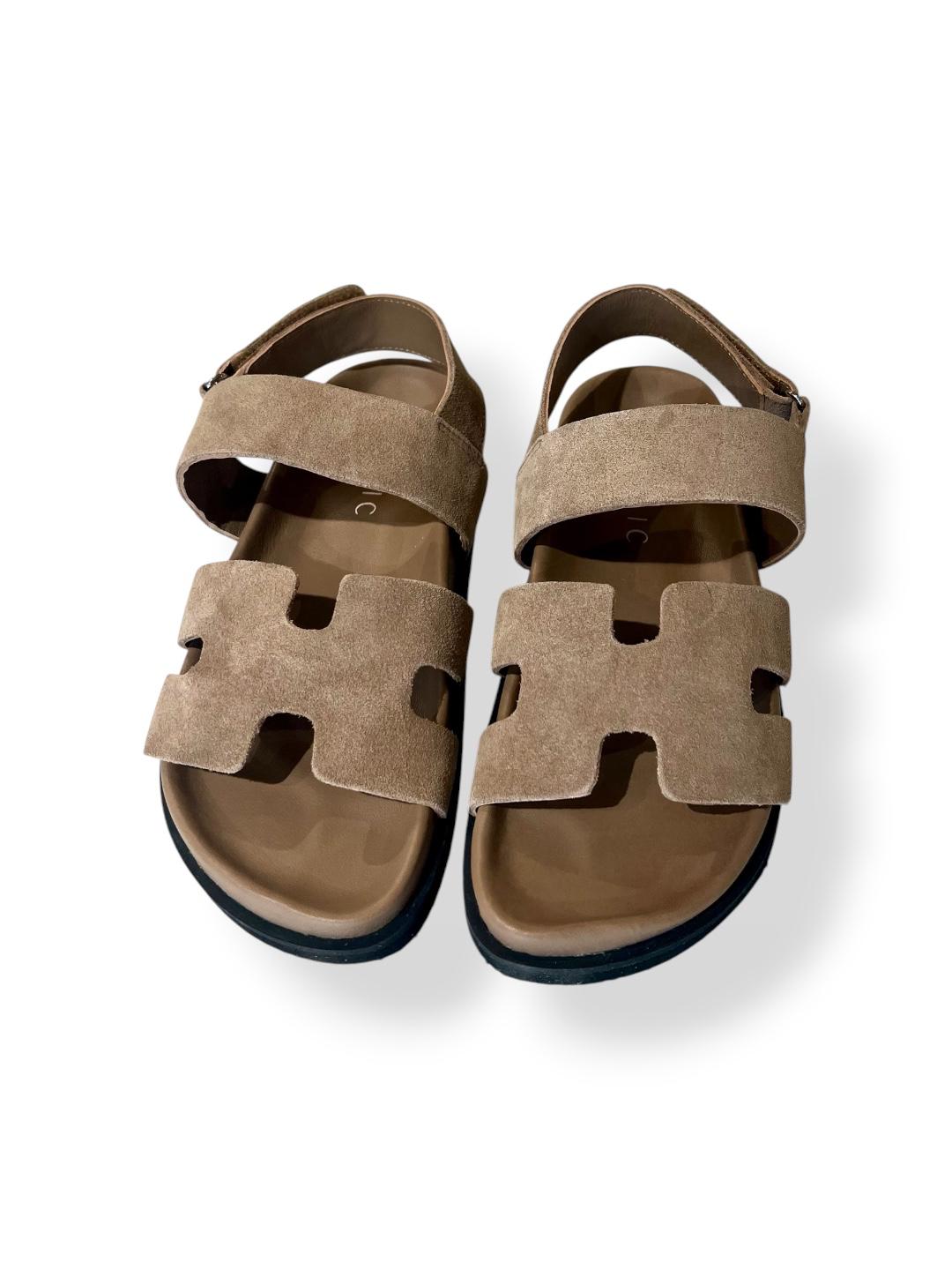 Sandalo fusbet camoscio taupe fascia ad H - V_F11061
